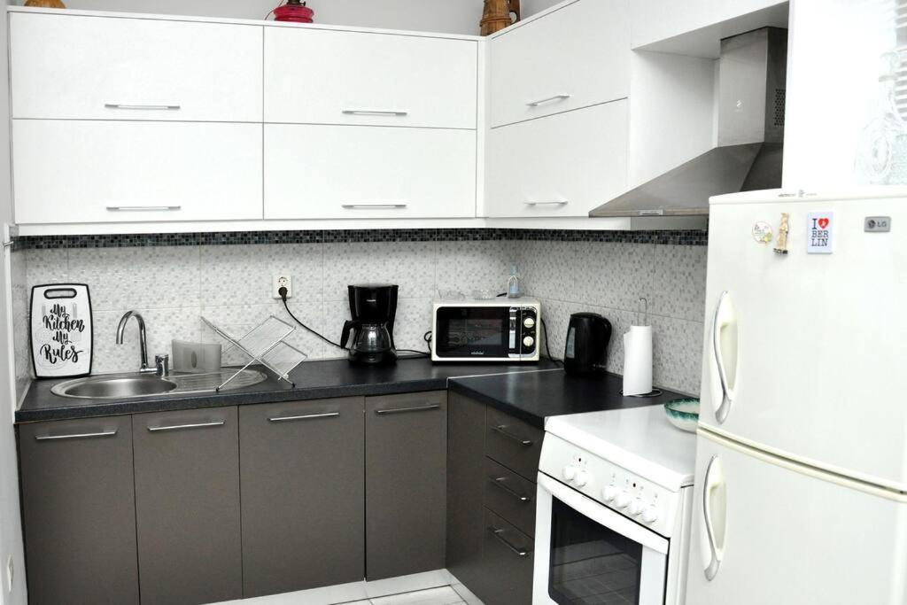 Koukakis Sunshine Roof Apartment Афіни Екстер'єр фото