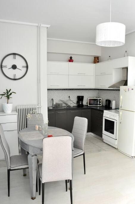 Koukakis Sunshine Roof Apartment Афіни Екстер'єр фото
